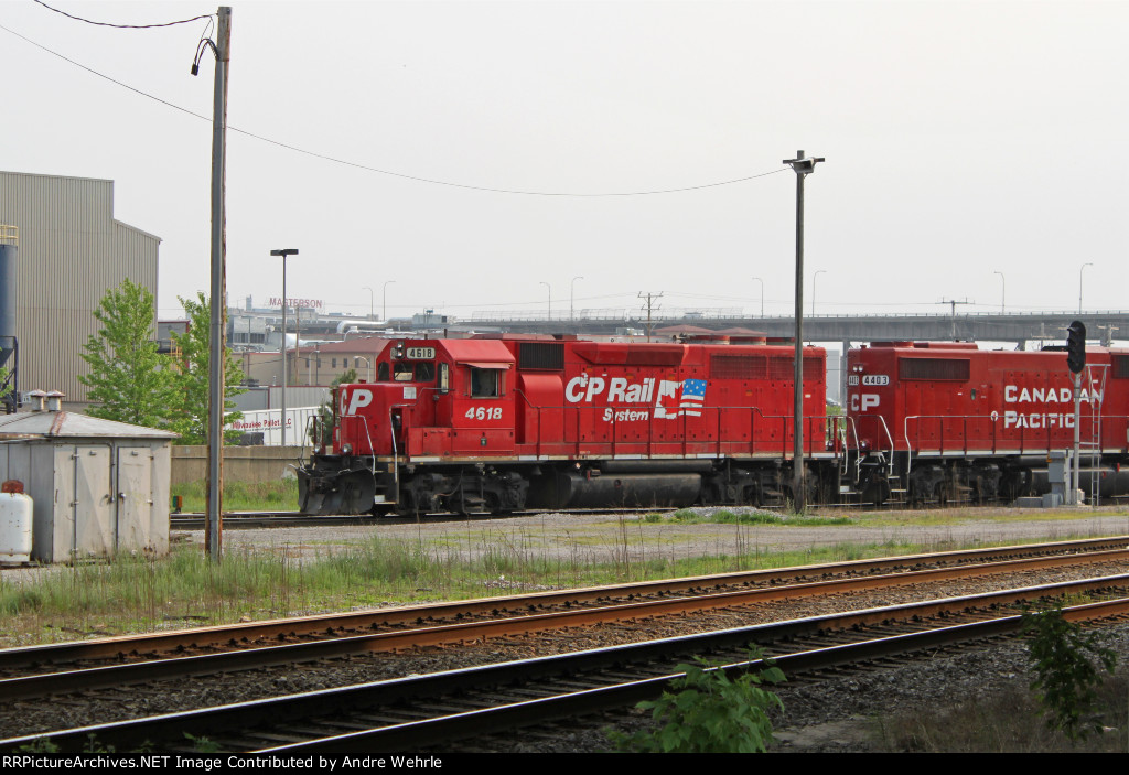CP 4618 leads G67 back into Muskego Yard